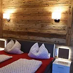 Herwig Schwarzenbacher Apartament